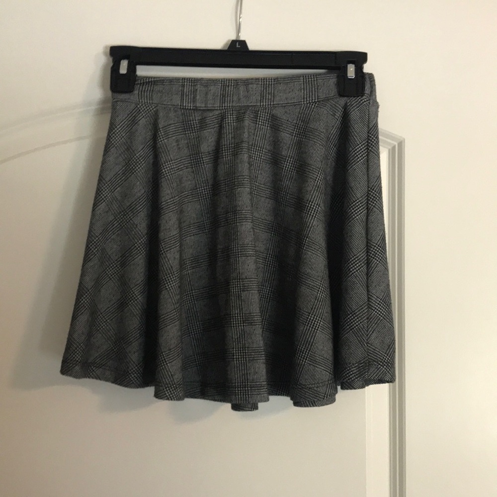 Black and white float skirt